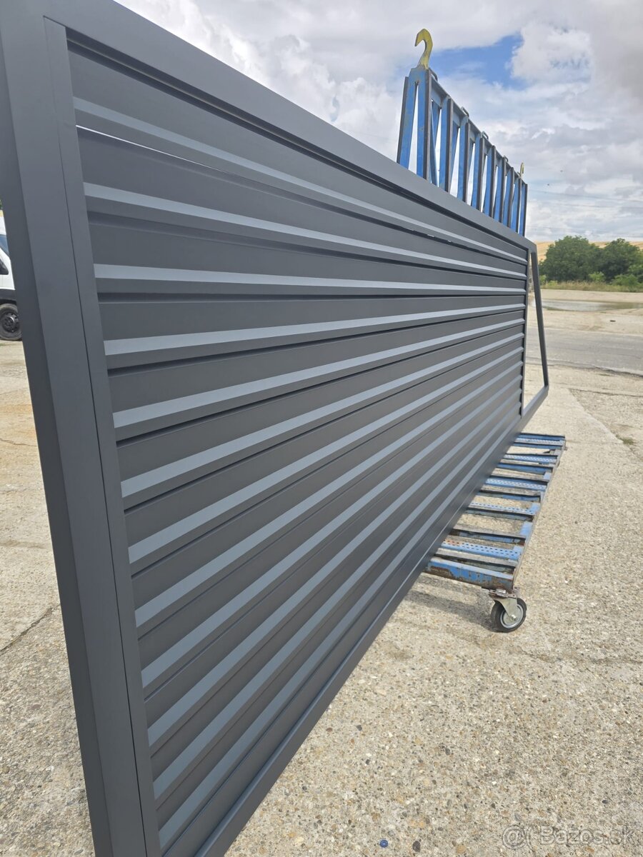 Samonosná brána - 7