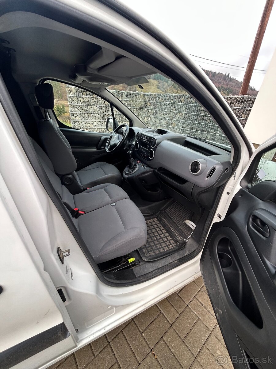 Citroën Berlingo XL 1.6 HDi (66 kW) – 2/2015 – 5 290 € - 7