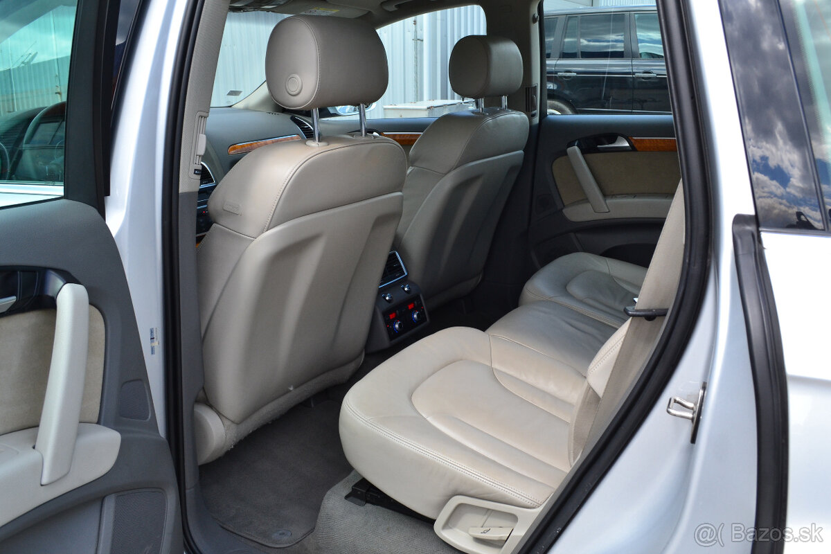 Audi Q7 - 7