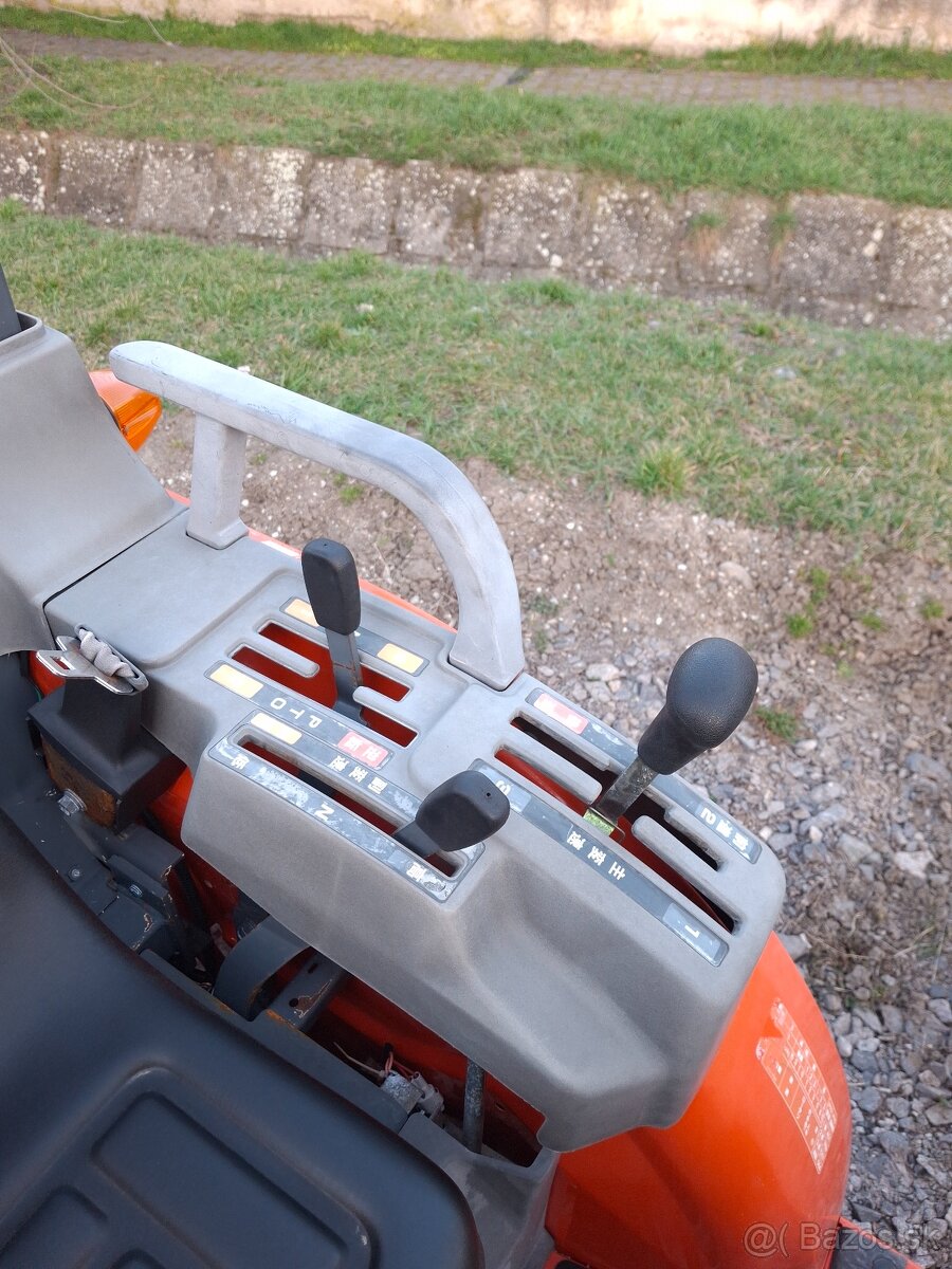 Malotraktor KUBOTA GB16 - 7