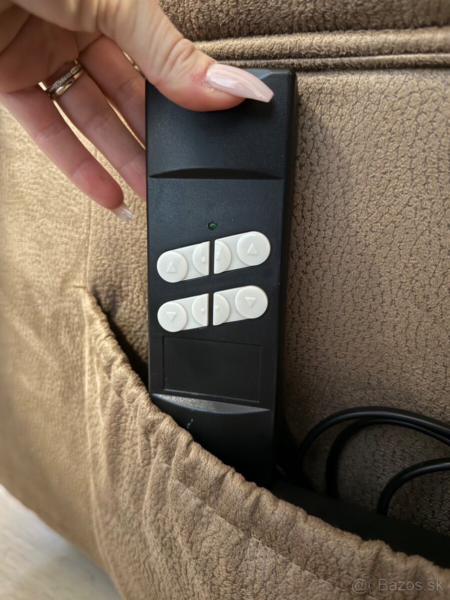 Polohovateľné kreslo - 7