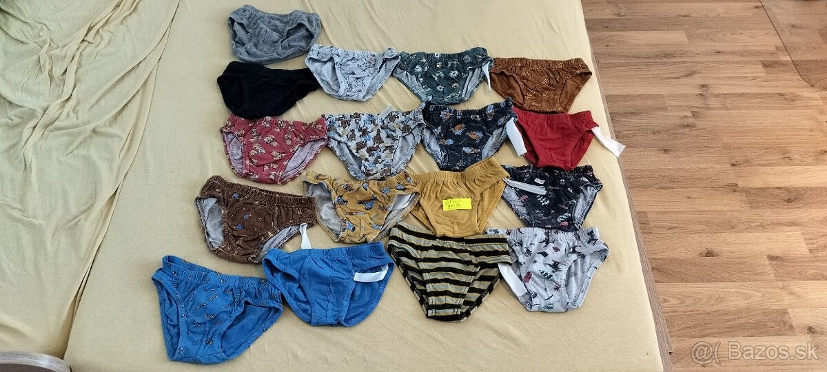 Rôzne detské oblečenie - 7