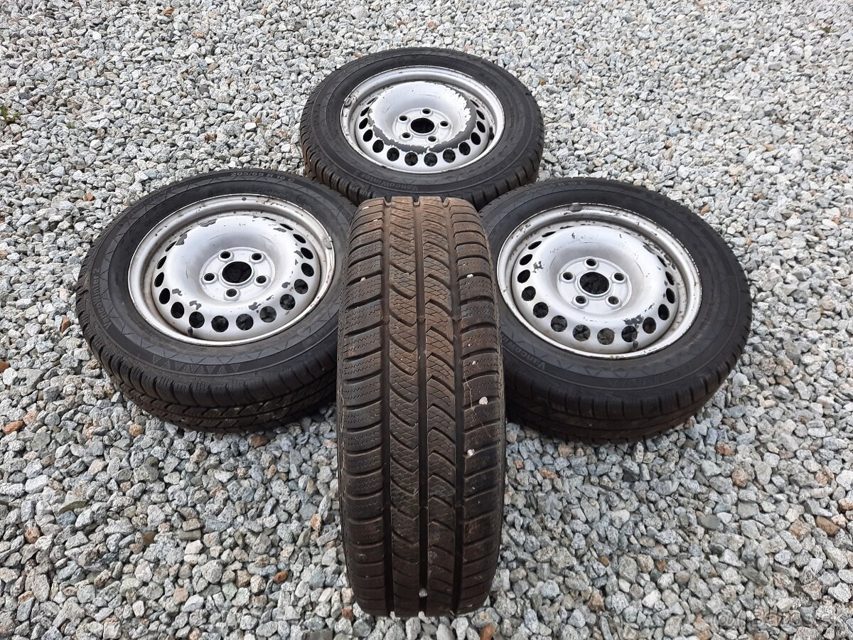 16" zimné kolesá na VW Transporter - 7