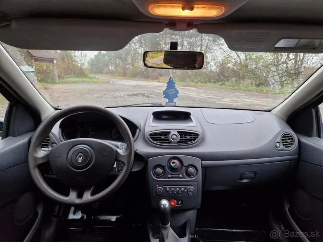 Renault Clio 1.5 dCi
- 7