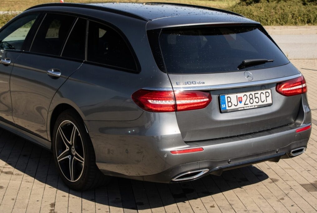 Mercedes Benz E 300 de T Avantgarde (2020) - 7