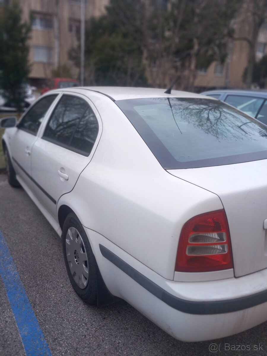 Predam 950€ - 7