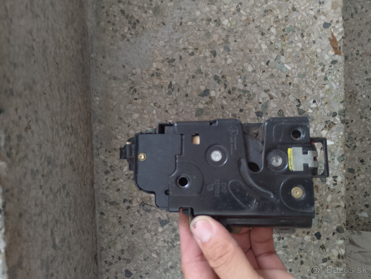 Fabia,Skoda,Favorit,WW,Audi: motorček,RJ, prepínač, zámok, c - 7