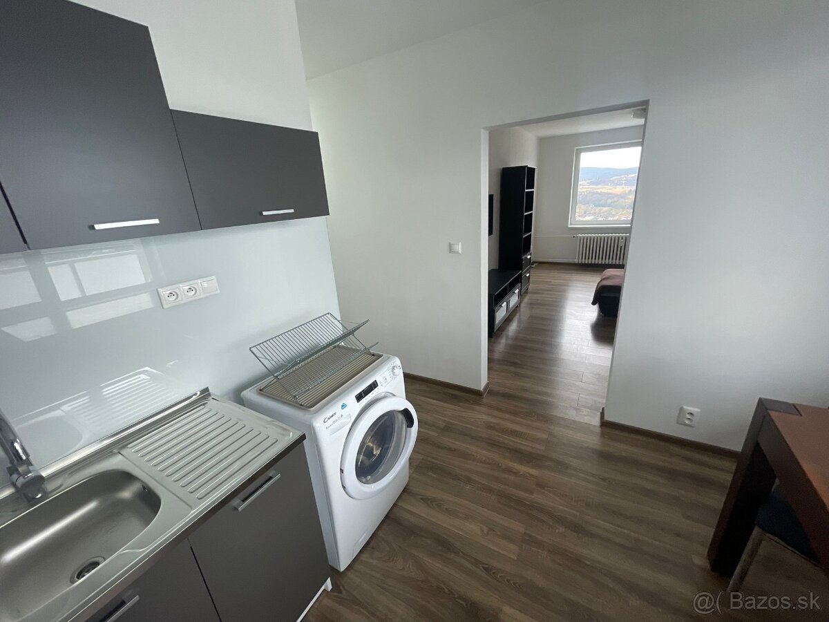 2 IZBOVÝ BYT / NA PREDAJ / VÝMERA 61 m2 - 7