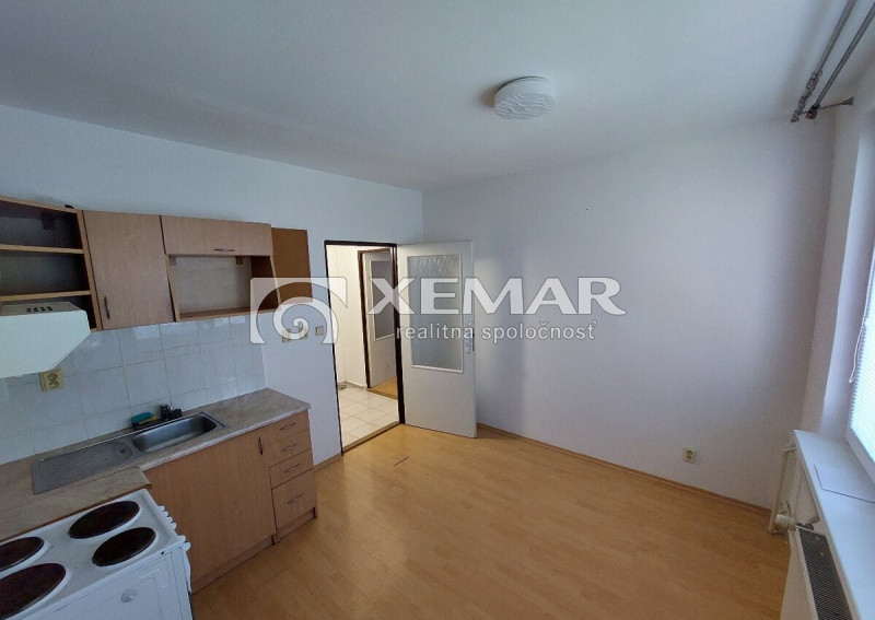 PREDAJ 1 izb. byt Zvolen - 7