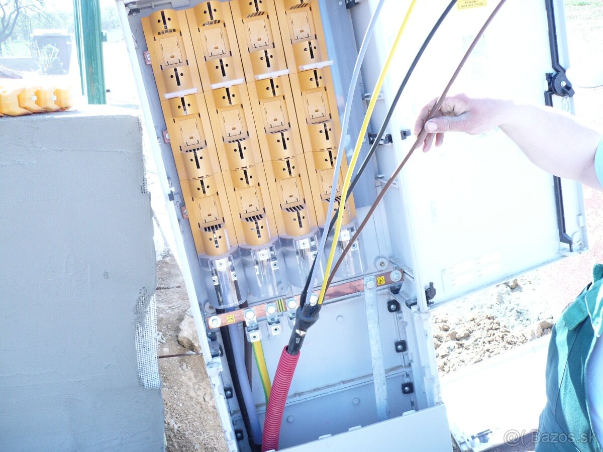 elektrické prípojky,práce s plošinou - 7