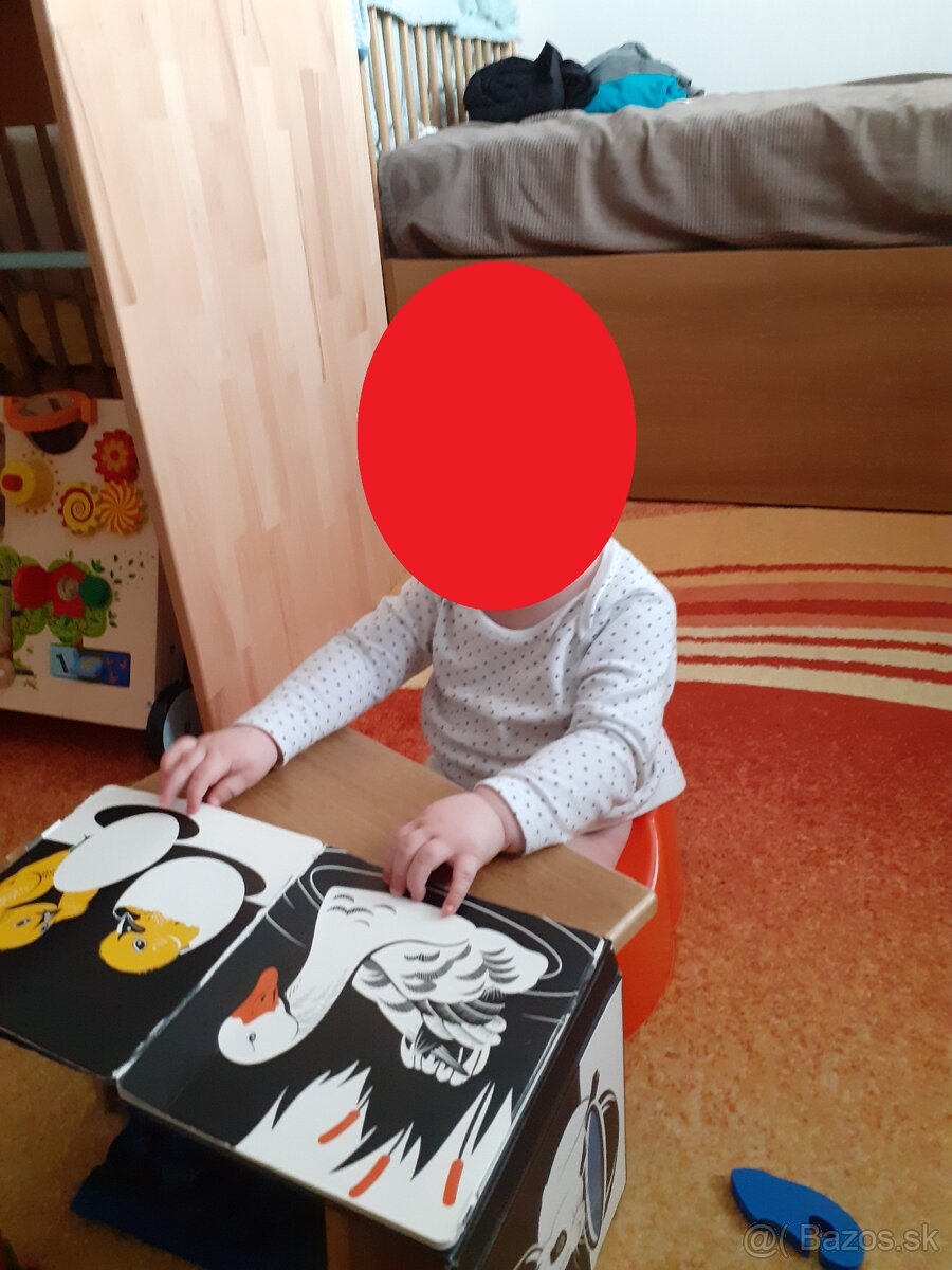 Dubový detský stolček – ručná práca, masív - 7