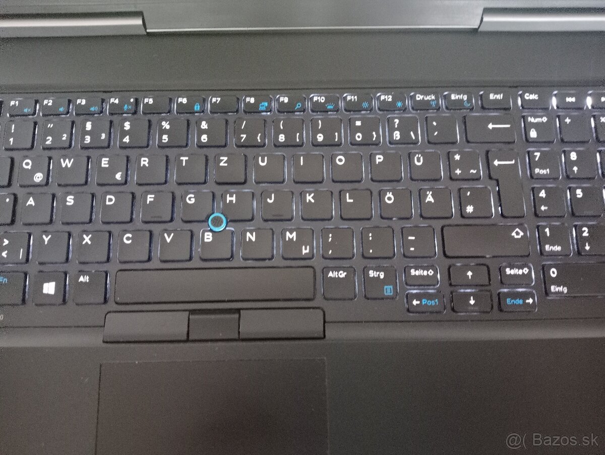 Dell precision 7720 , Intel core i7 , 500gb ssd , 32gb ram - 7