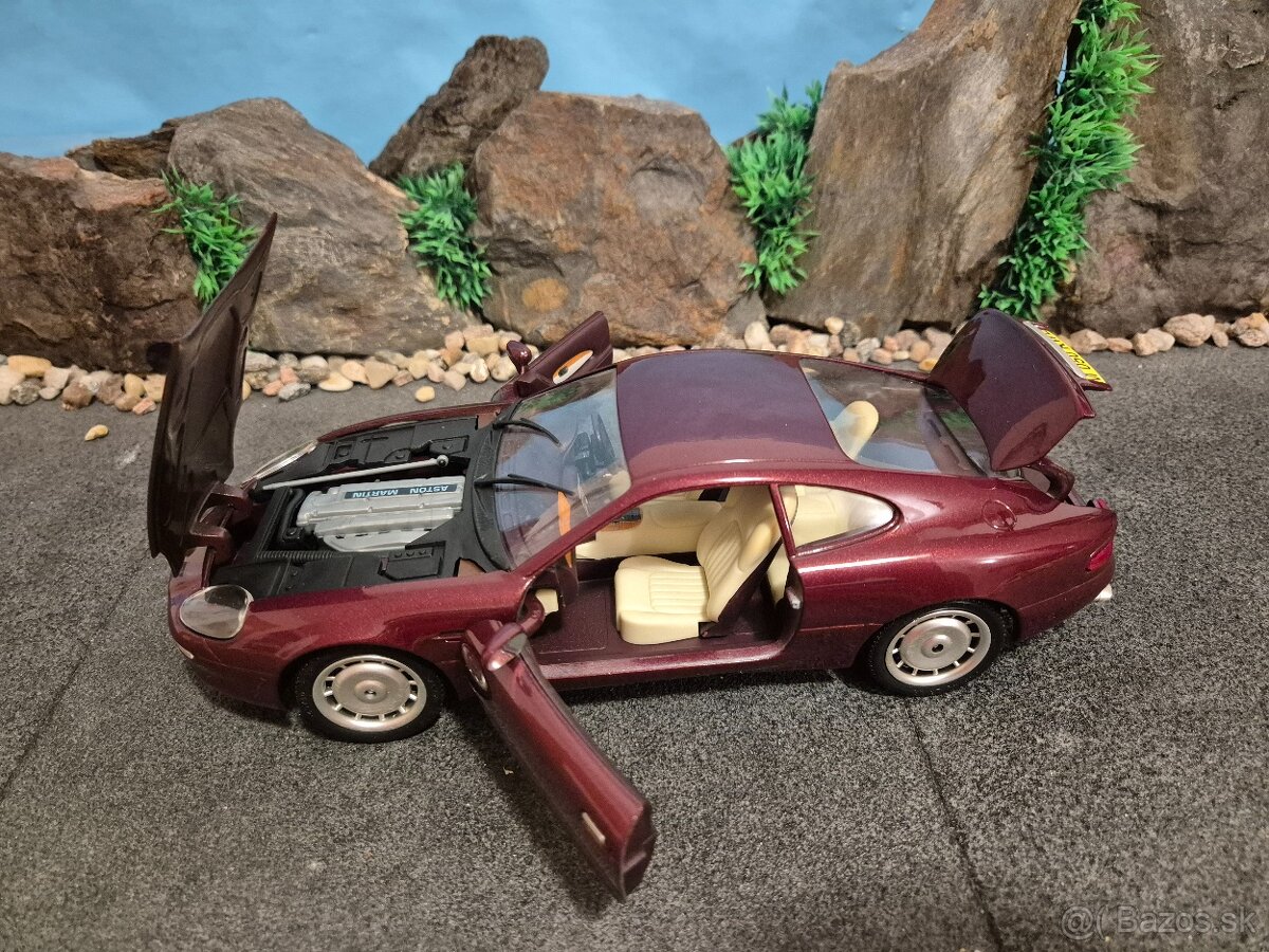 Prodám model 1:18 Aston Martin DB7 - 7