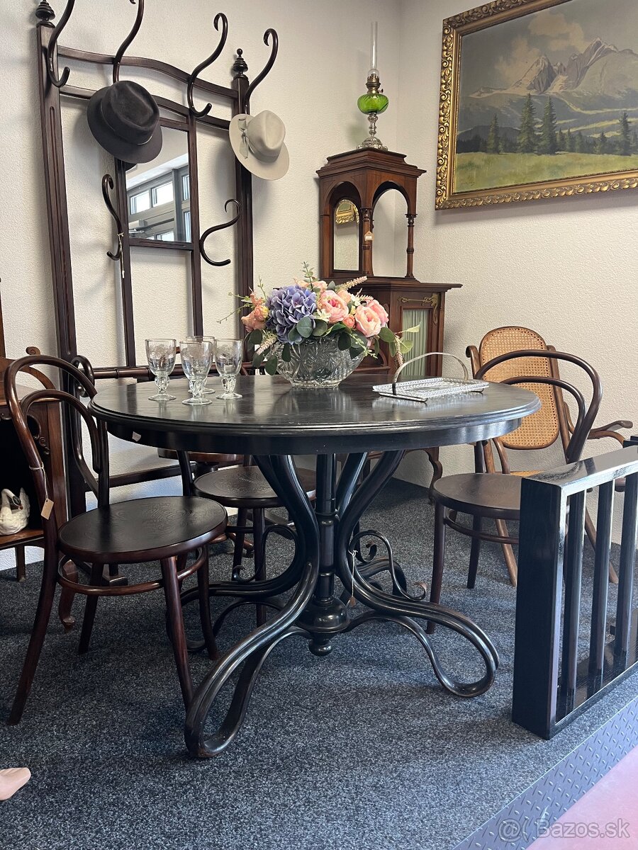 Čierny stôl Thonet - 7