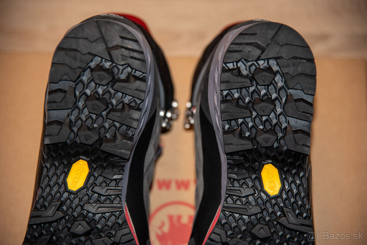 Turistické topánky MAMMUT Kento Tour High GTX Men - UK 10 - 7