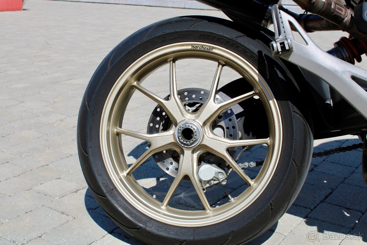 Ducati Monster 1100S - 7