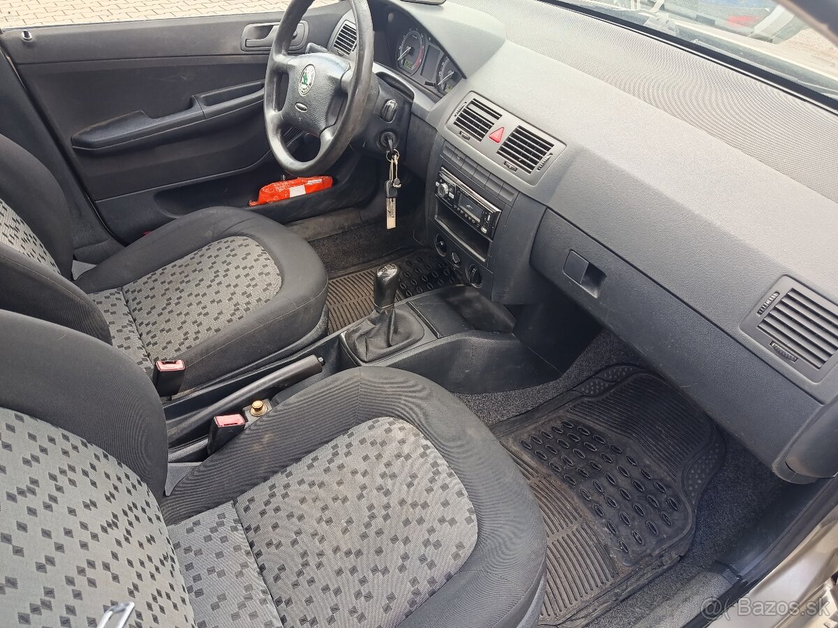 Škoda Fabia - 7