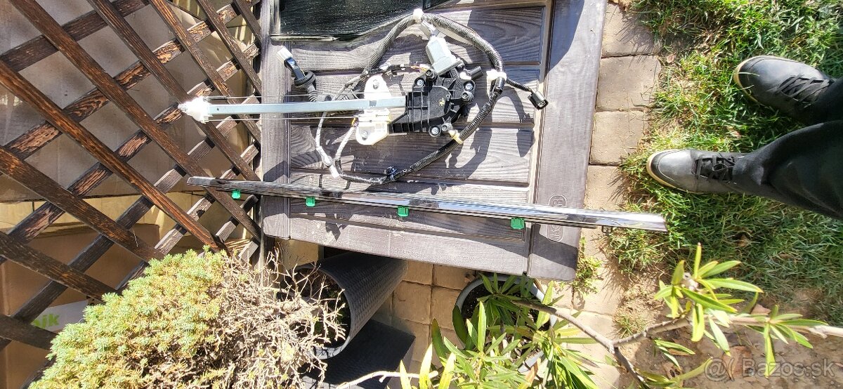 Predám diely na honda CRV modelová rada 2012 - 2022 - 7