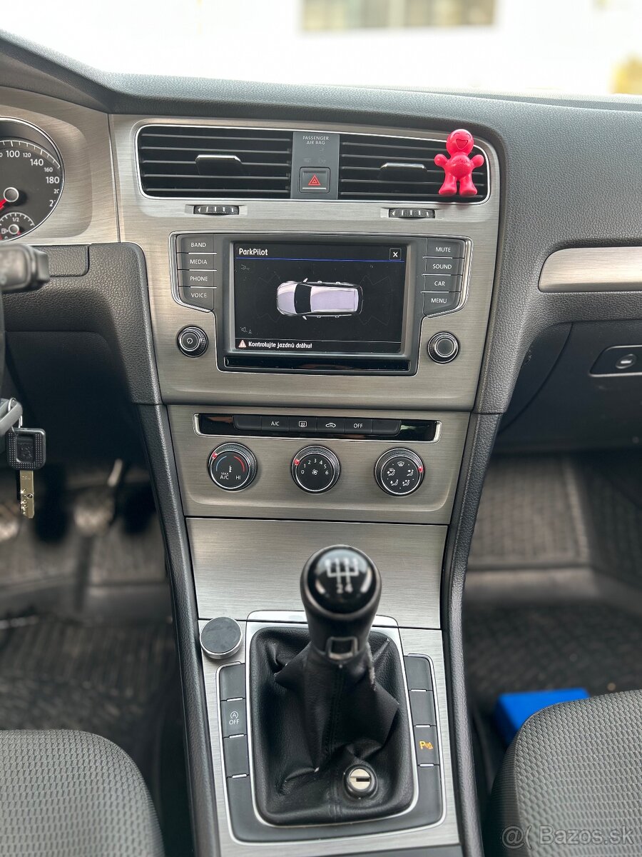 VW Golf 7 Hatchback - 7