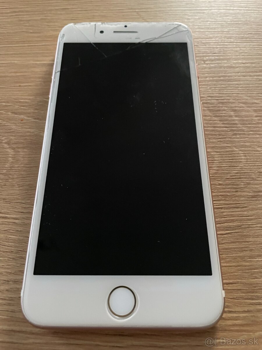 Predám 2ks iPhone 7 na náhradné diely - 7