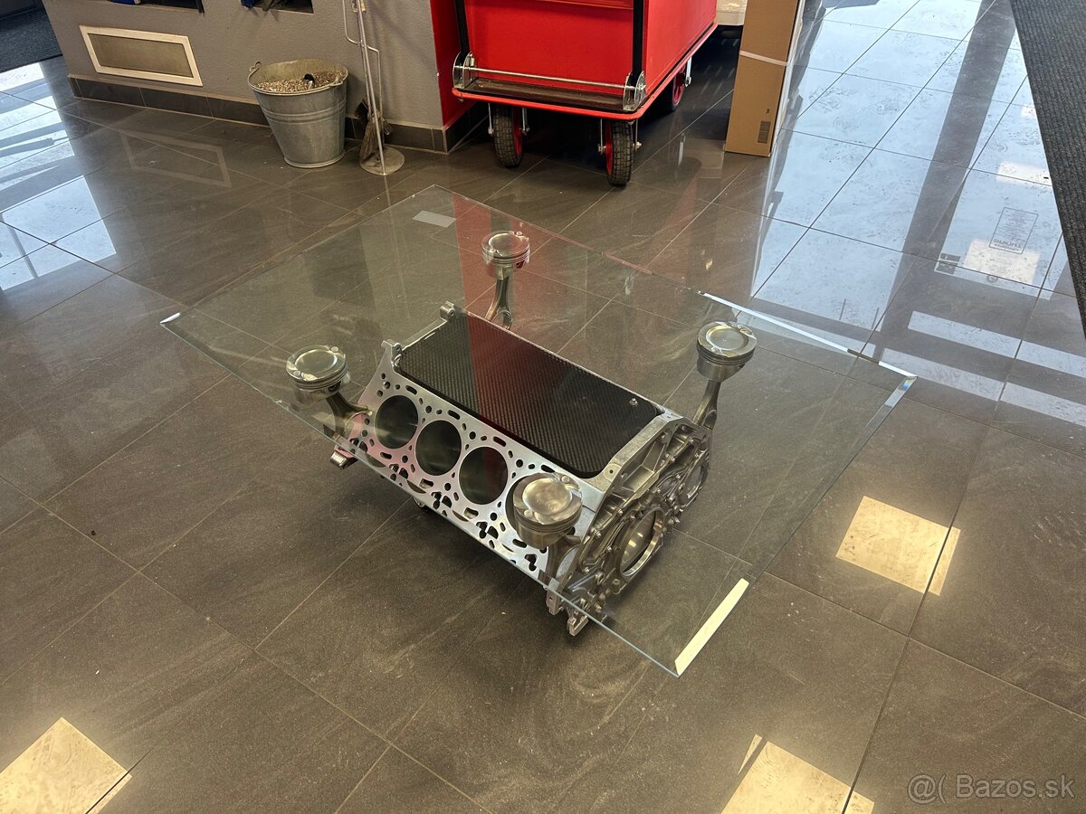 Stolík V8 na objednávku - 7