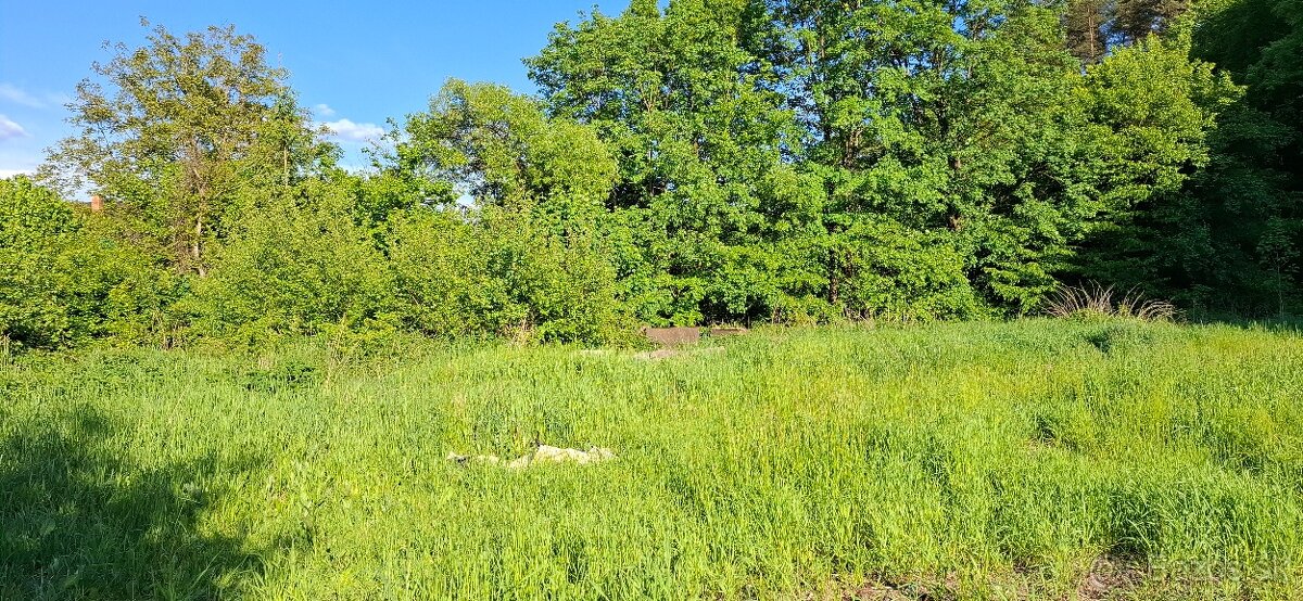 Stavebný pozemok pod lesom - ul. Jesenského - 7