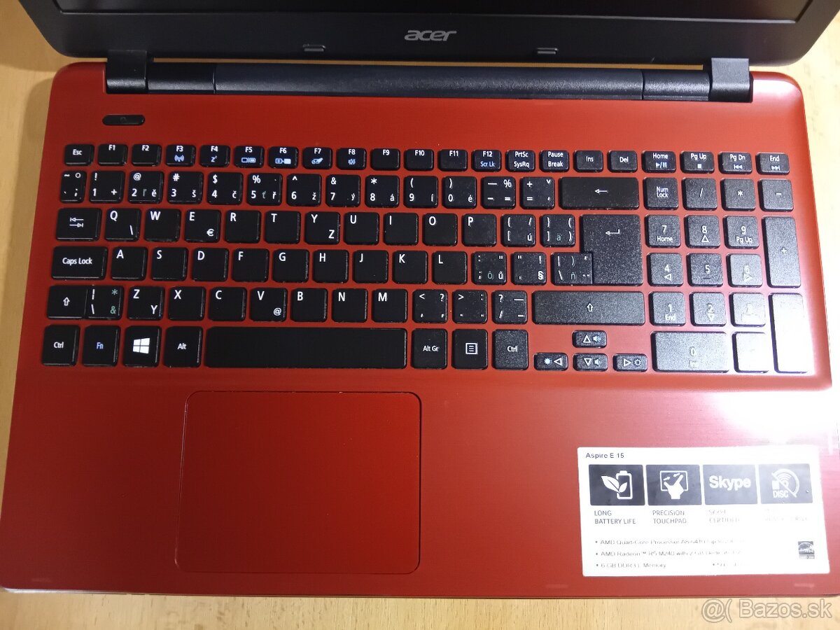 Acer Aspire E15 plasty a LCD DIELY - 7