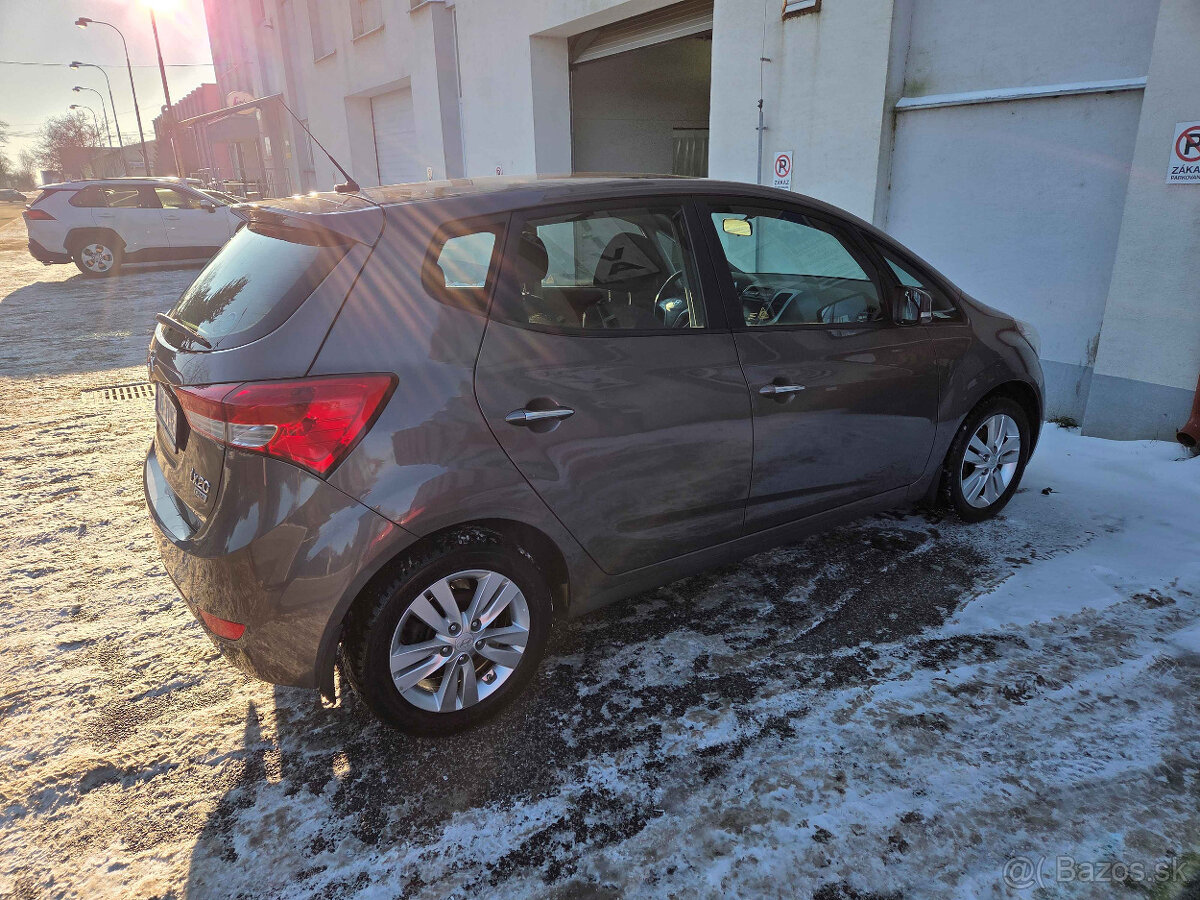 Hyundai ix20 1.6 CRDi - 7
