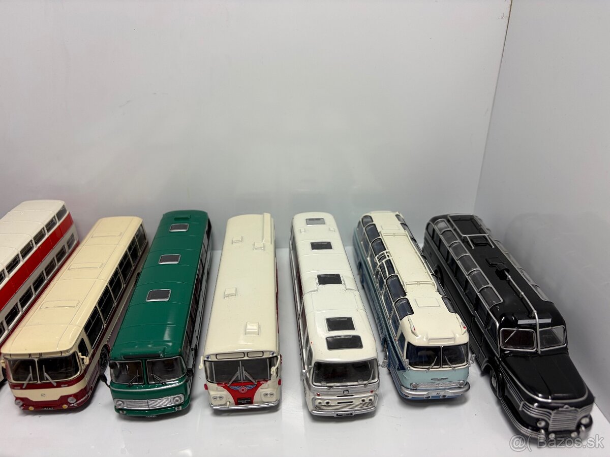 61x modely autobusov 1:72 POŠKODENÉ - 7