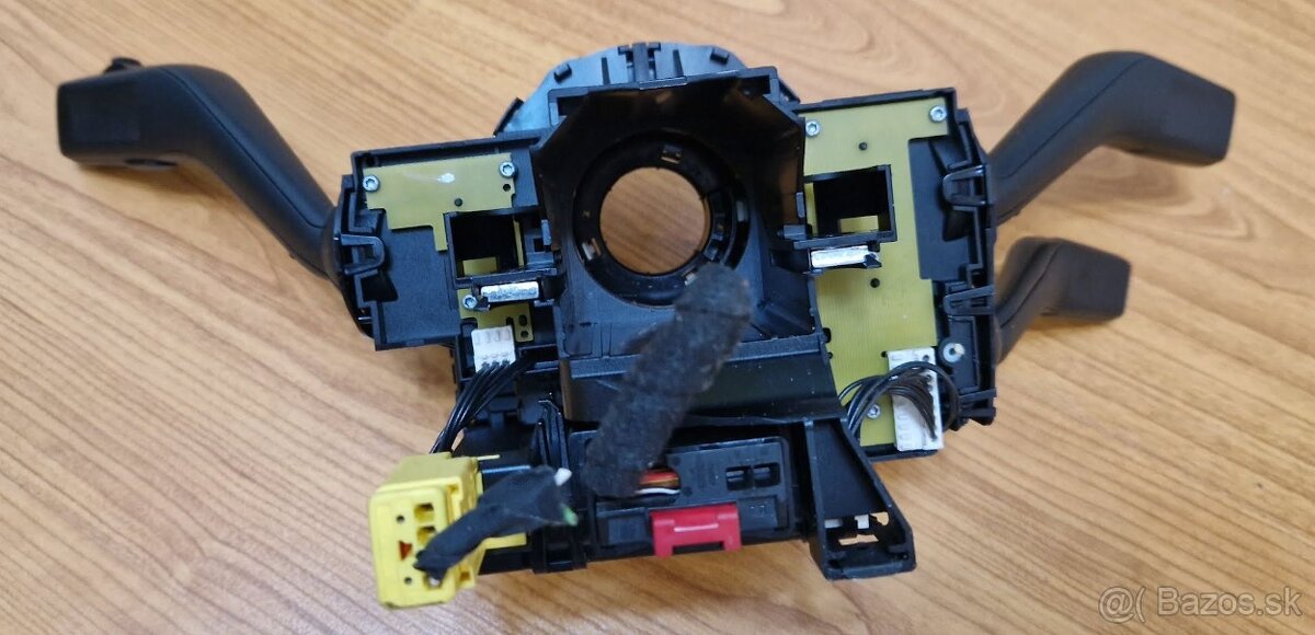 Volant s prílušenstvom na Passat B6 - 7