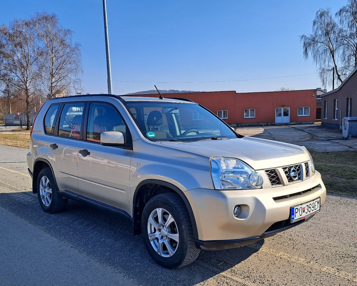 Nissan X-Trail 2.0 XE 4x4 - 7