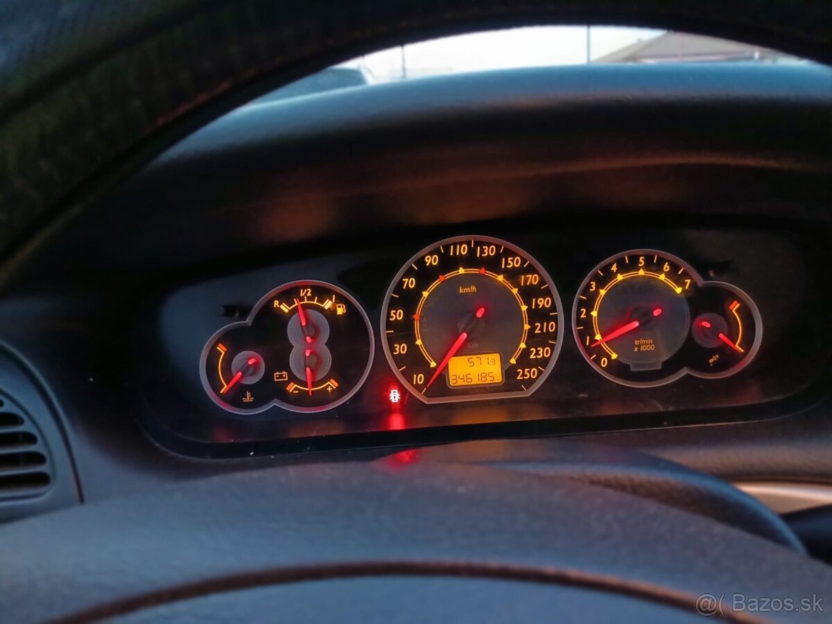 Citroen C5 1.6HDi, 80kw - 7