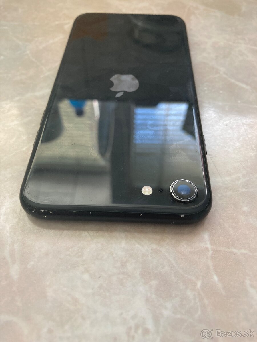 iPhone SE 2020 / Black 64GB - Dobrý stav - 7