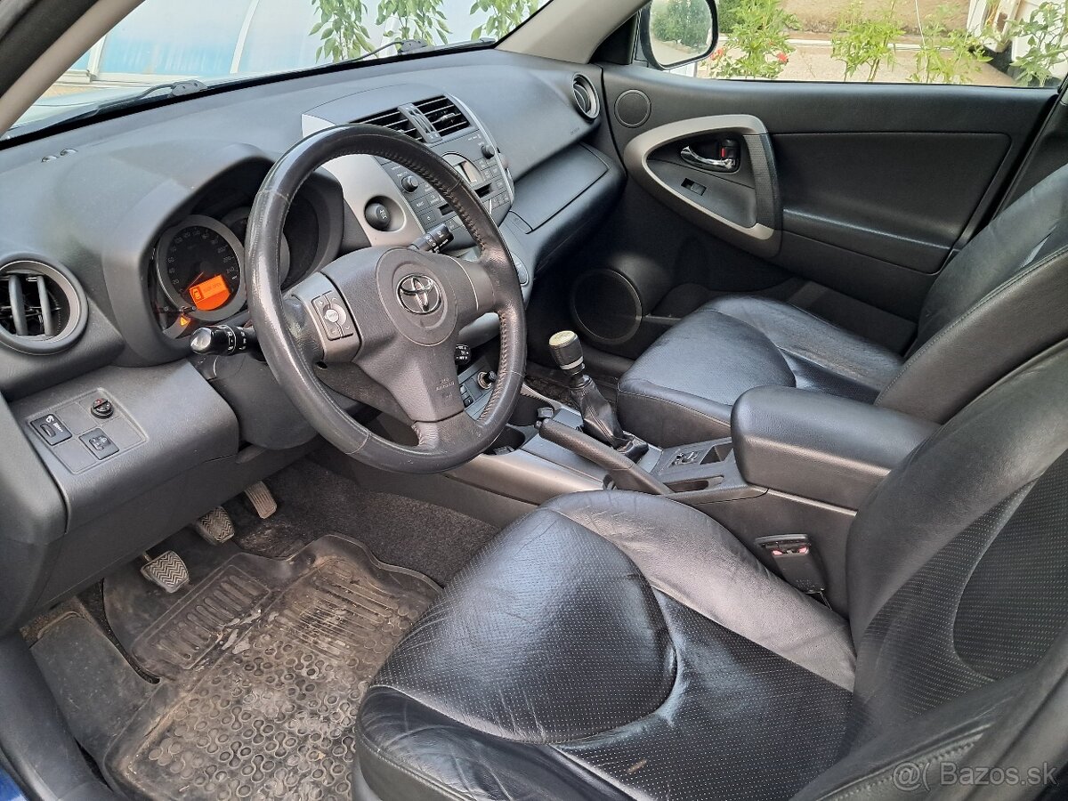 Toyota Rav4 - 7