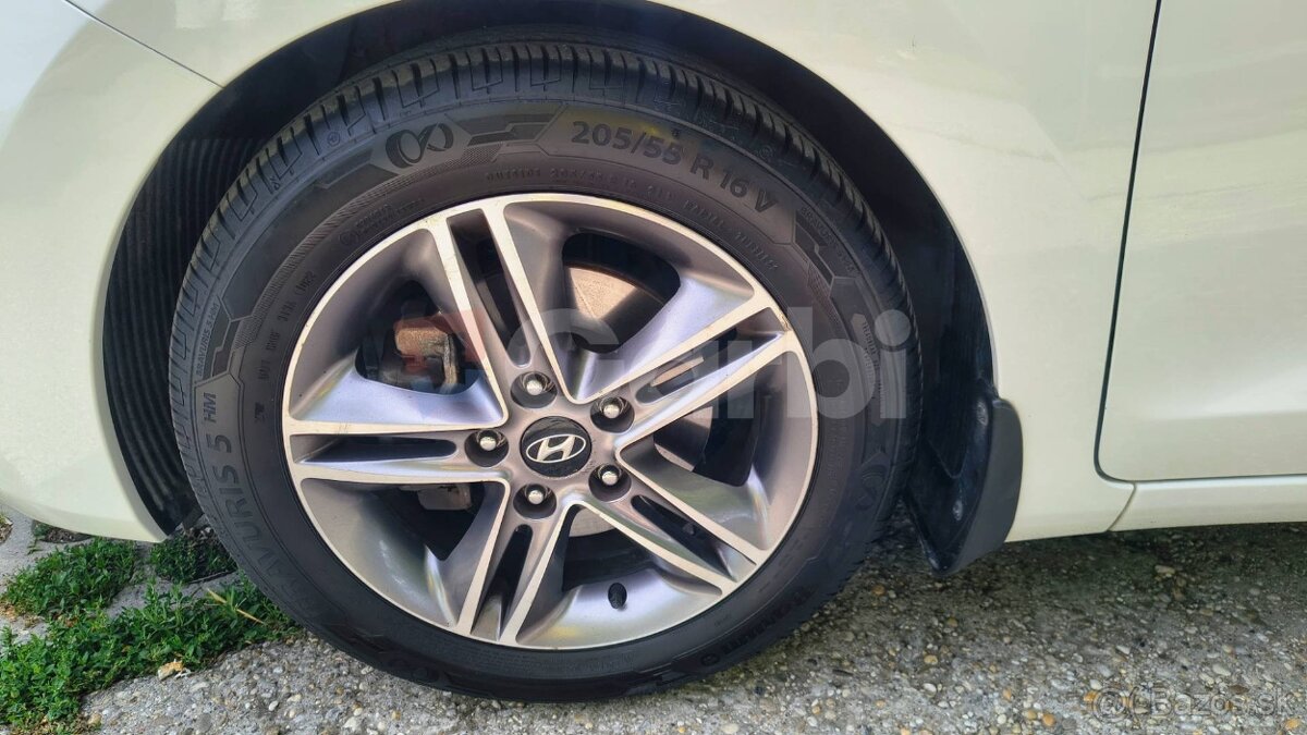 Hyundai i30 len 52 000 km - 7