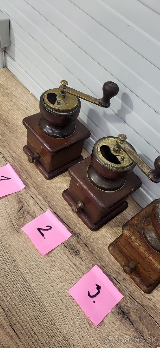 Mlynčeky na kavu s drevenou nasypkou - 7