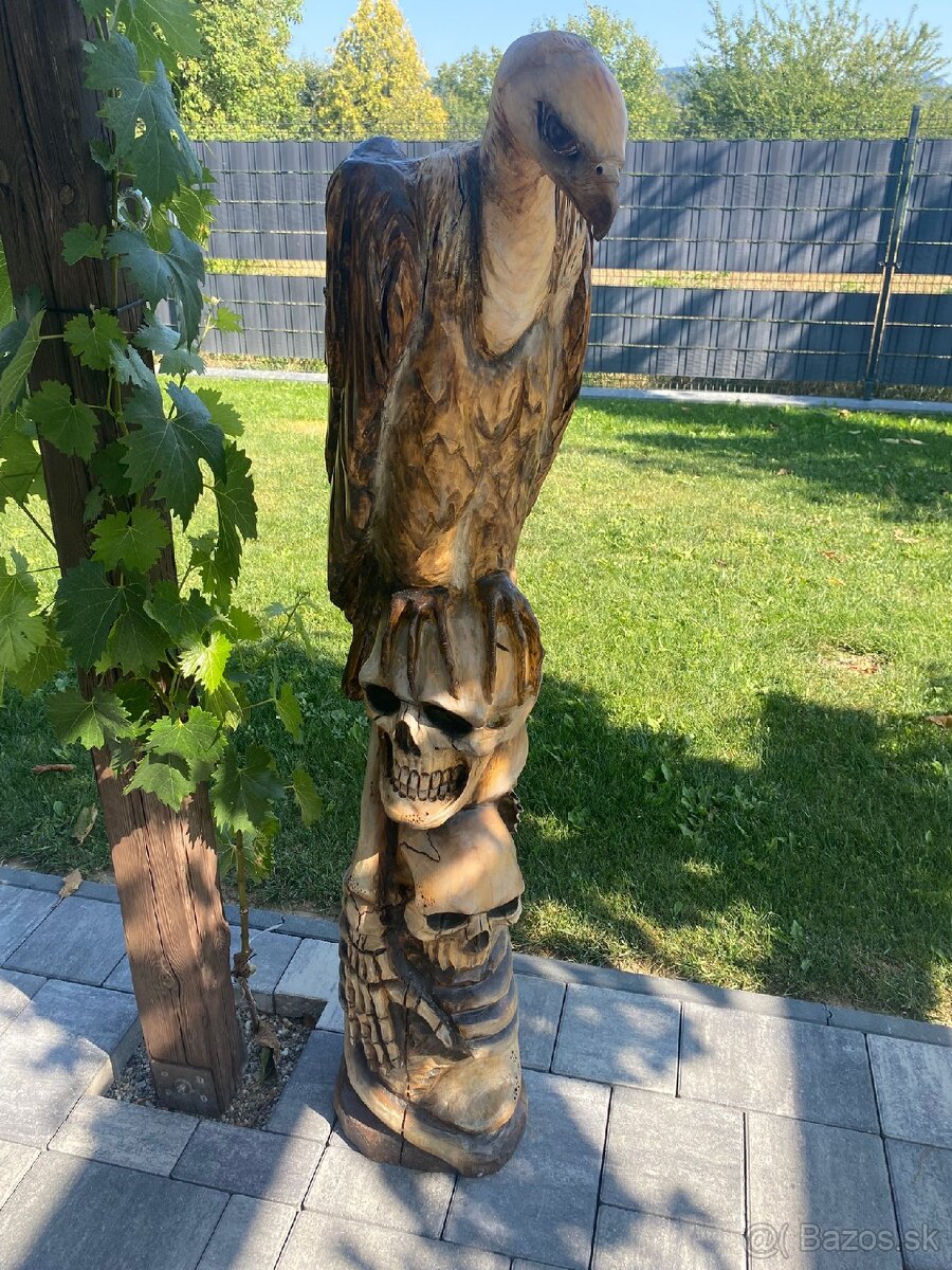 Ručne vyrezavaná drevena socha - 7