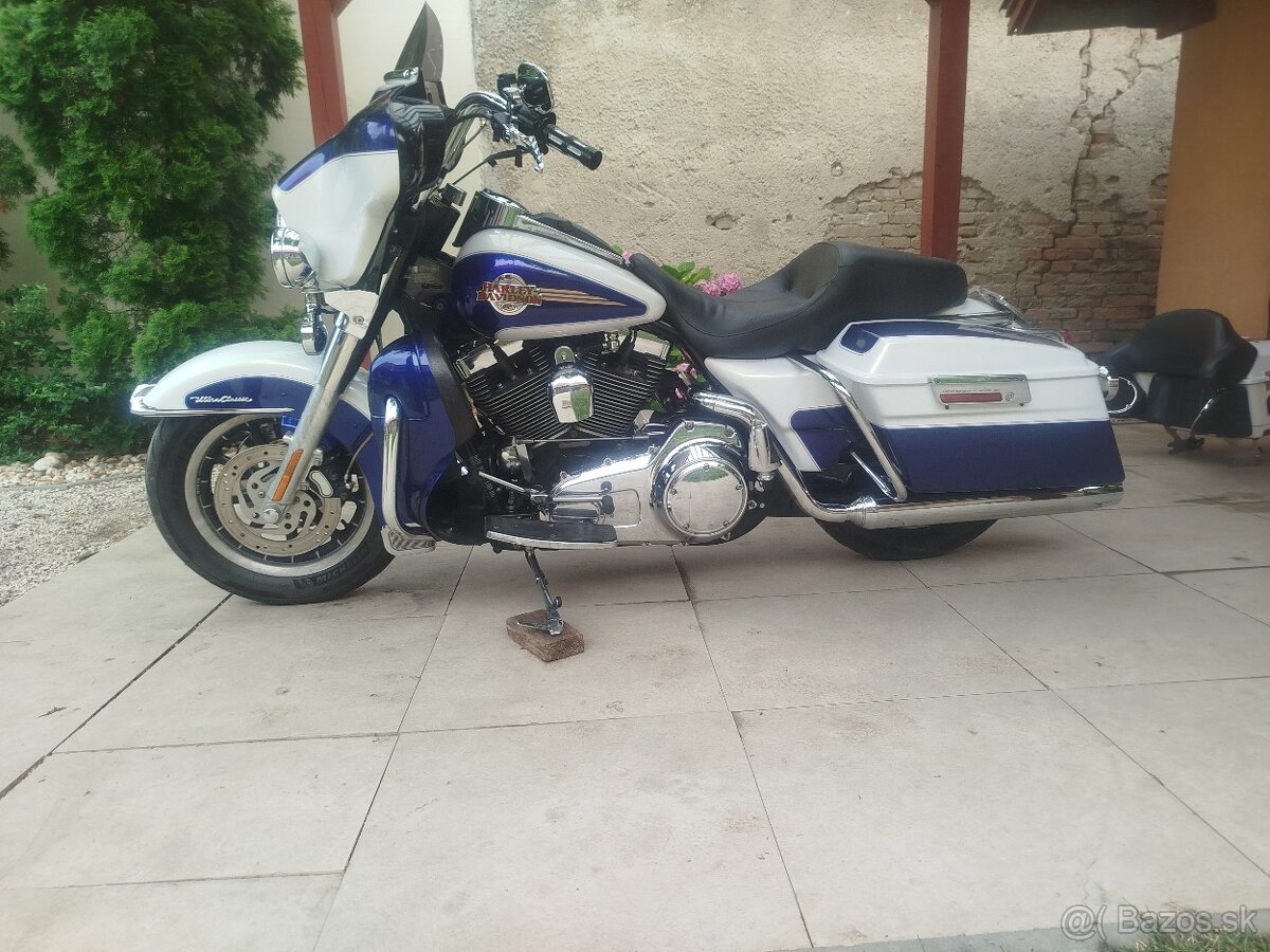 Harley Davidson FLHTCUI - 7