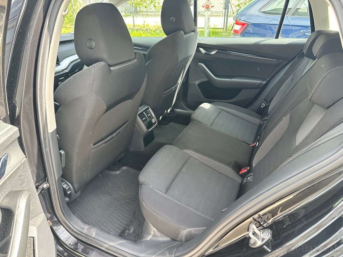 Škoda Octavia Combi DSG - 7
