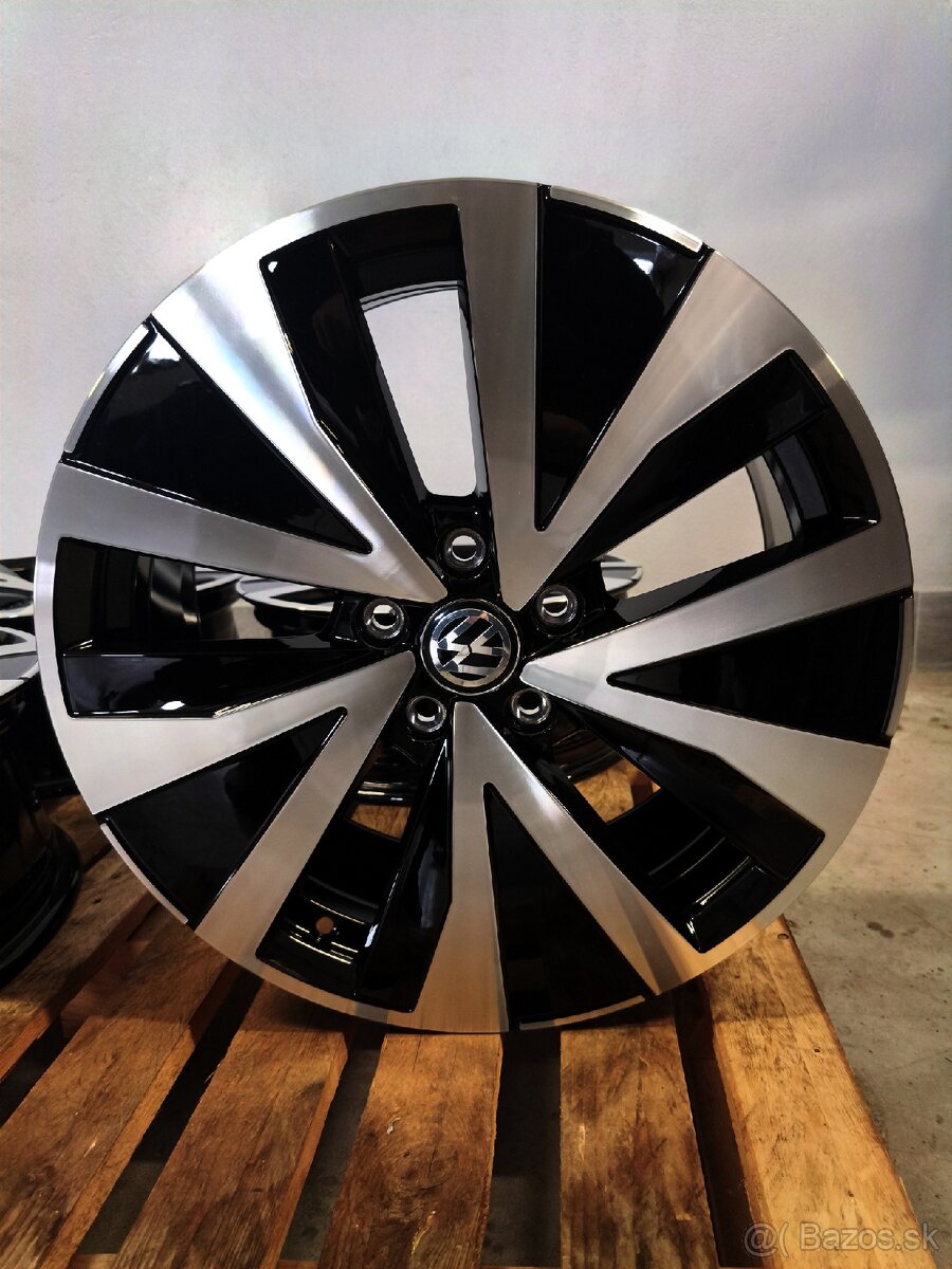 VW/SKODA R18 ORIG.ALU/ZIMNE PNEU 235 55 18 - 7