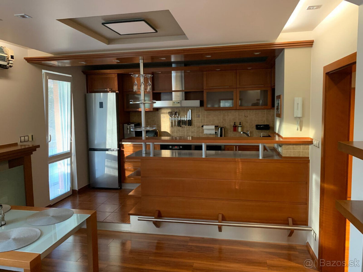 BA III. Nové mesto -2 izbový zariadený byt - 7