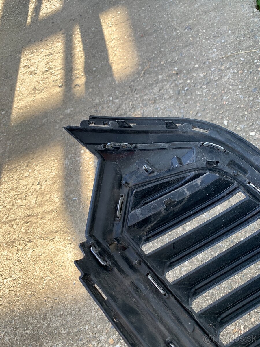 maska skoda octavia iv 4 mrizka mrizky - 7