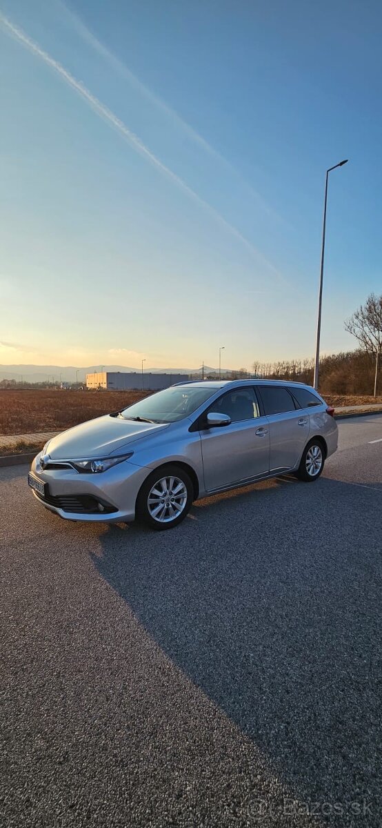 Toyota Auris (facelift model) - 7