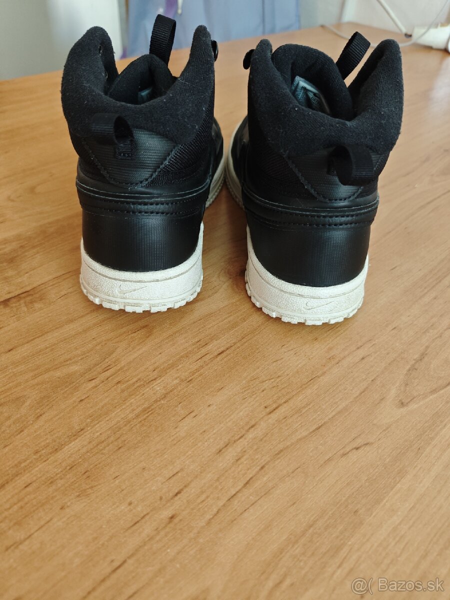 Nike č.40.5 - 7