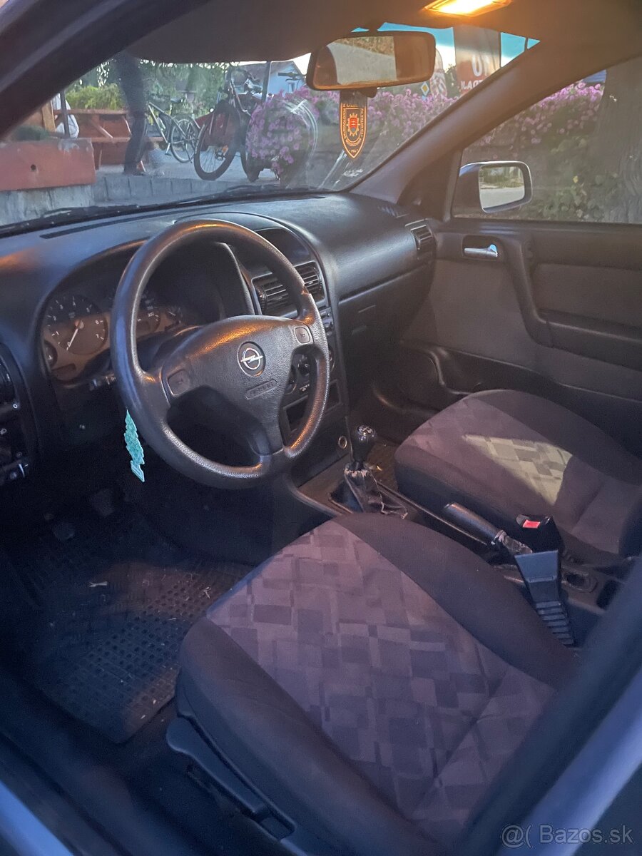 Predám Opel astra g 1,6 caravan - 7