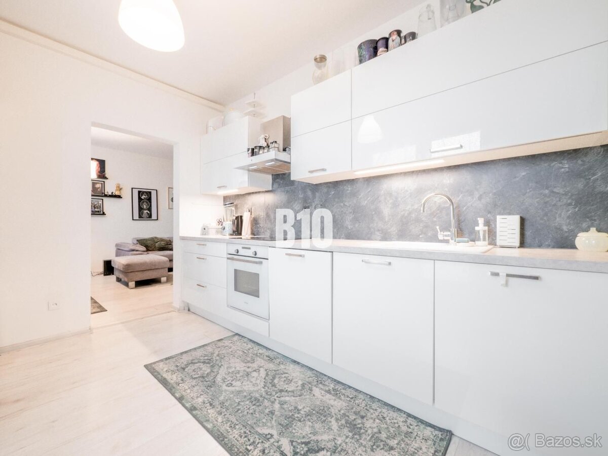 Veľký 3-izbový byt- 2x balkón- Klimatizácia - 7