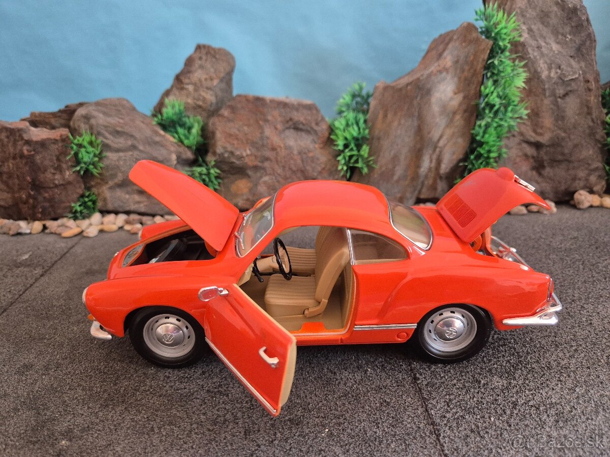 Prodám model 1:18 Volkswagen Karmann Ghia - 7