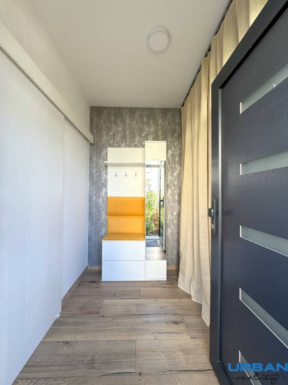 Na predaj 3i byt v RD, záhrada, vírivka, 2x parking v Šamorí - 7