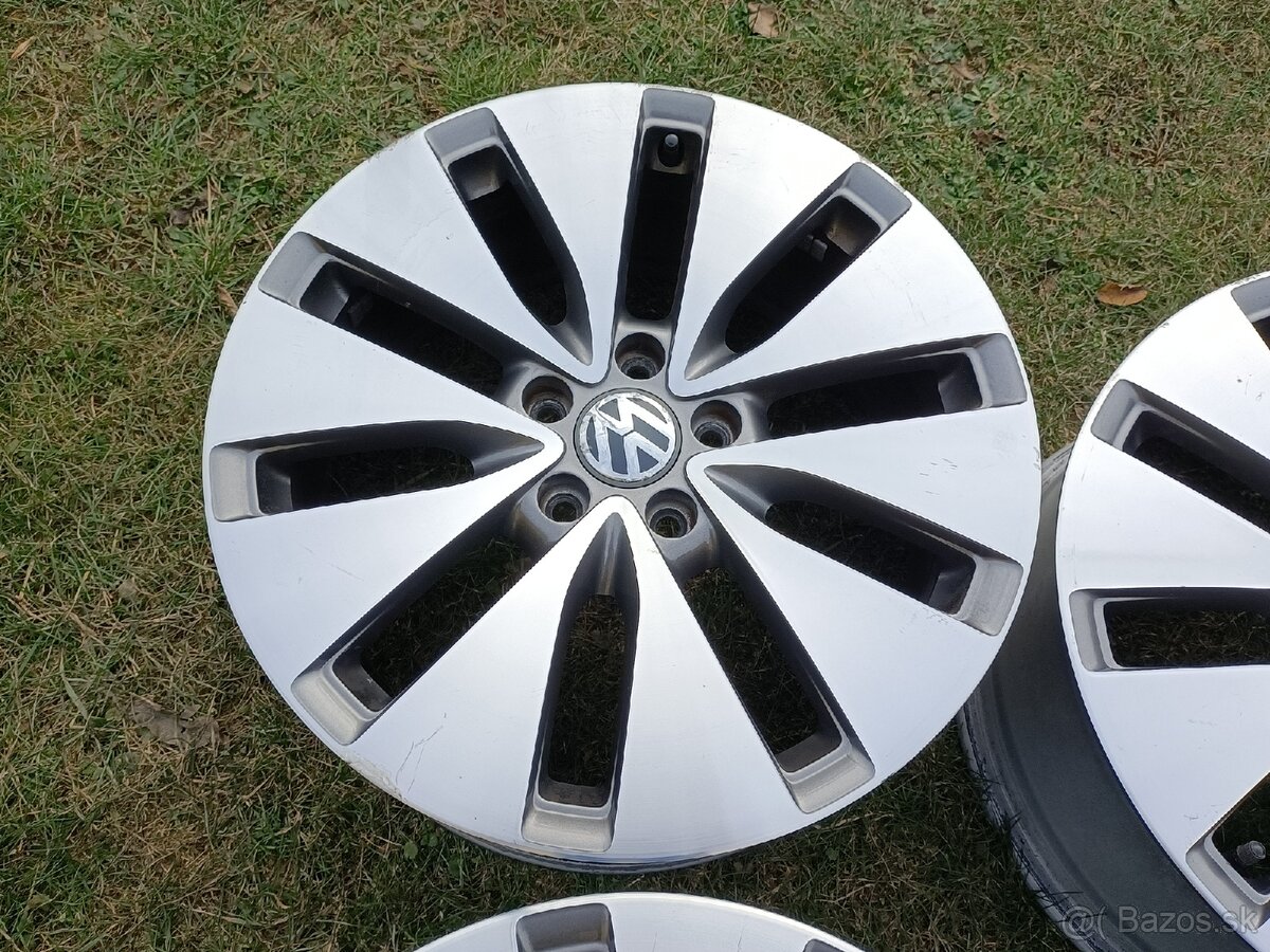 Original VW R18 Bilbao - 7