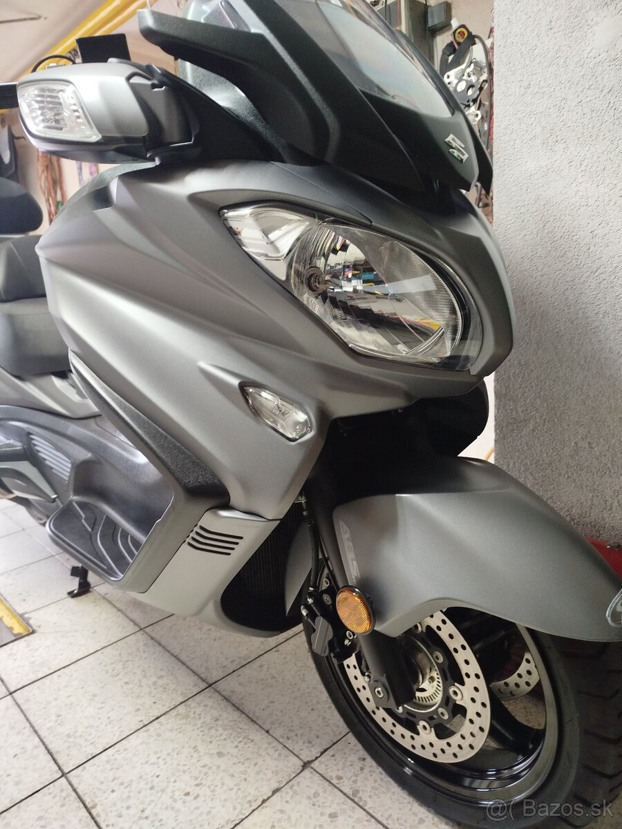 Suzuki Burgman 650 executive. - 7